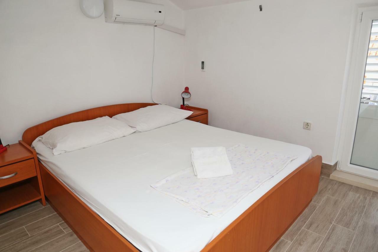 Apartments Katica 鲁巴达 外观 照片