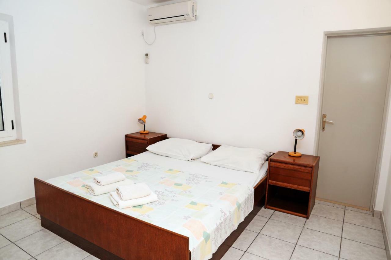 Apartments Katica 鲁巴达 外观 照片
