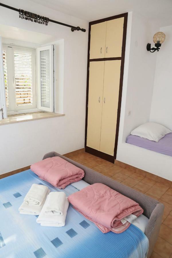 Apartments Katica 鲁巴达 外观 照片